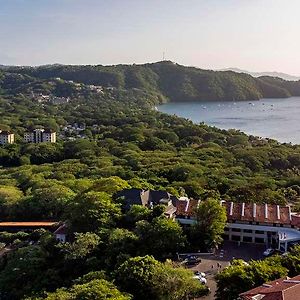 Villas Sol And Beach Resort